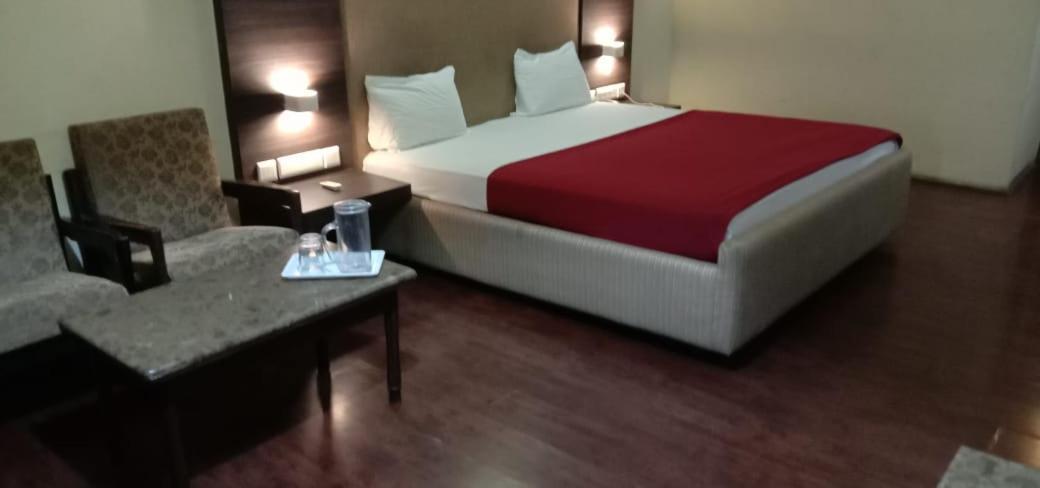 Hotel Jaya International Hyderabad Exterior photo